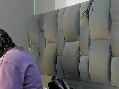 dylaans19 online show from 02.22.26