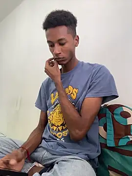Snapshot of twink_gabrielll chatting on 06.17.26 twink gabrielll online show from 06.17.26