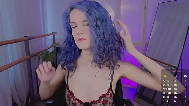 AuraLaunni online show from 03.22.26