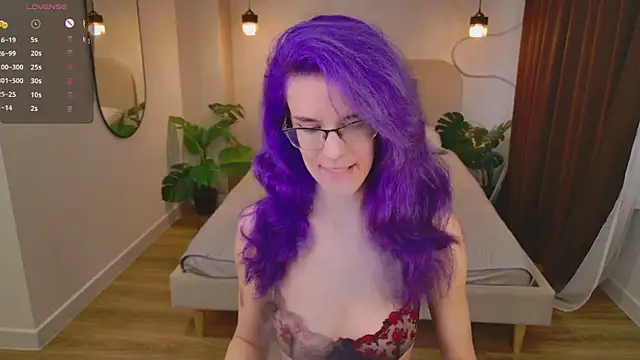 AuraLaunni online show from 07.21.26
