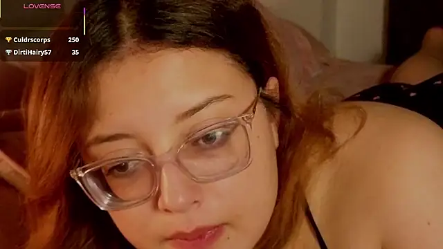 Snapshot of Mia_Franklyn chatting on 05.16.26 Mia Franklyn online show from 05.16.26