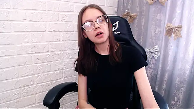 LolliStrawberry online show from 03.29.26