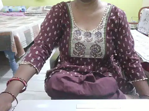 Snapshot of mohini_bhabhi chatting on 05.13.26 mohini bhabhi online show from 05.13.26