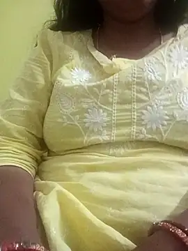 Snapshot of mohini_bhabhi chatting on 06.12.26 mohini bhabhi online show from 06.12.26