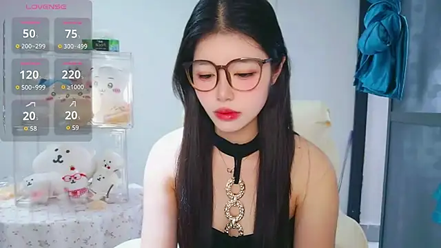 Snapshot of -XiaoYu-777 chatting on 03.05.26 -XiaoYu-777 online show from 03.05.26