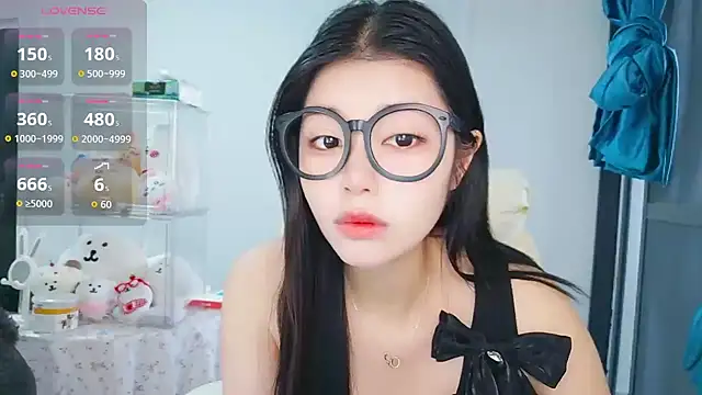 Snapshot of -XiaoYu-777 chatting on 04.10.26 -XiaoYu-777 online show from 04.10.26