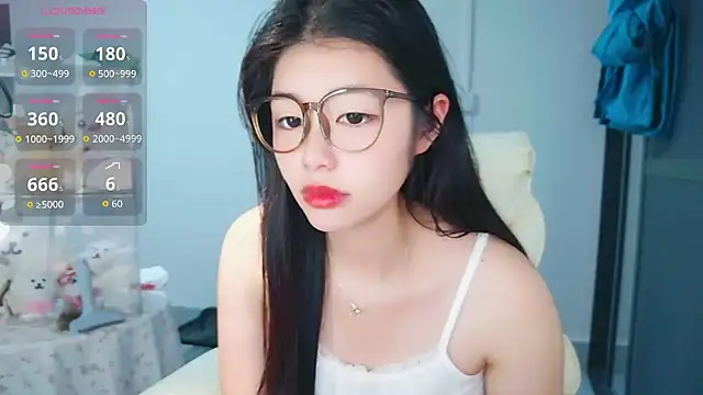 Snapshot of -XiaoYu-777 chatting on 04.22.26 -XiaoYu-777 online show from 04.22.26