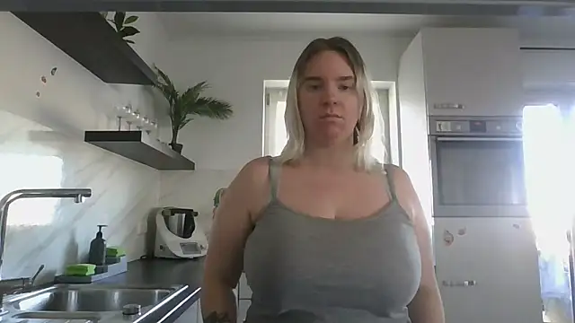 MinchenBienchen98 online show from 03.05.26