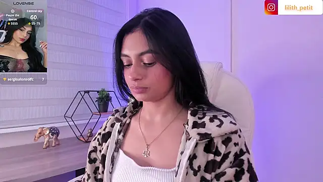 lilith petit  online show from 04.07.26