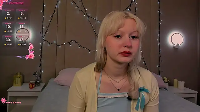 AdeleSilvy online show from 03.17.26