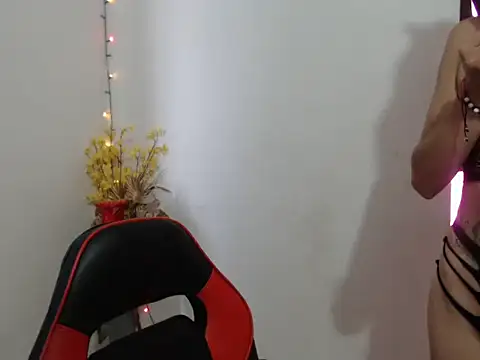 Meegan Hott online show from 02.28.26