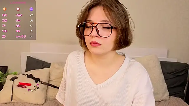 Next2Marie online show from 03.15.26