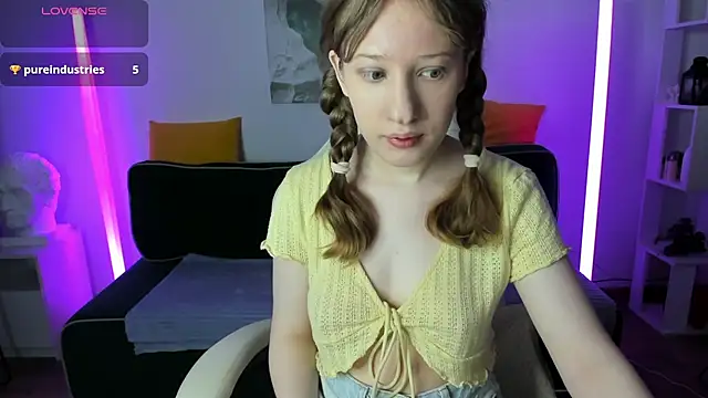 tracy aw online show from 04.02.26