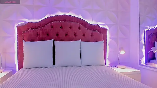 Snapshot of _aurent_sara chatting on 01.13.26 aurent sara online show from 01.13.26