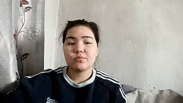 MollyAsian online show from 02.15.26