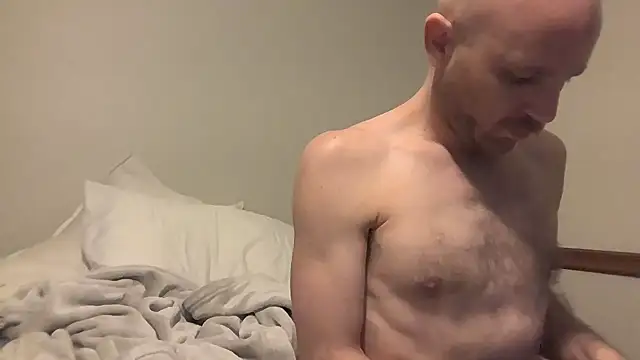 Snapshot of FrankieFuckMe chatting on 02.03.26 FrankieFuckMe online show from 02.03.26