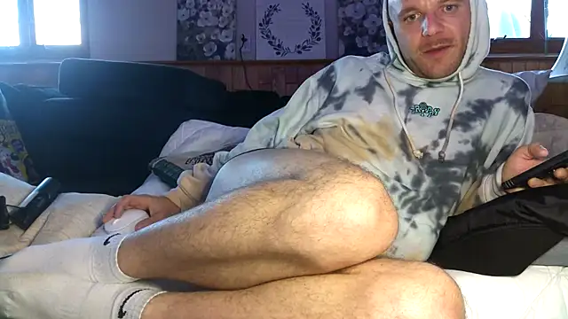 Snapshot of FrankieFuckMe chatting on 03.14.26 FrankieFuckMe online show from 03.14.26