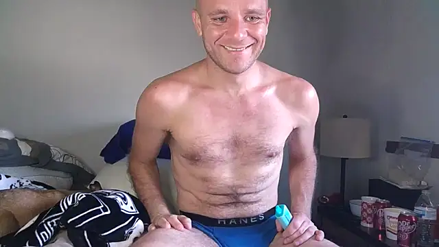 Snapshot of FrankieFuckMe chatting on 03.25.26 FrankieFuckMe online show from 03.25.26