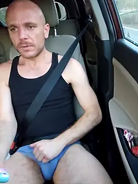 Snapshot of FrankieFuckMe chatting on 04.15.26 FrankieFuckMe online show from 04.15.26