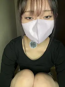 Snapshot of rin_15 chatting on 04.17.26 rin 15 online show from 04.17.26