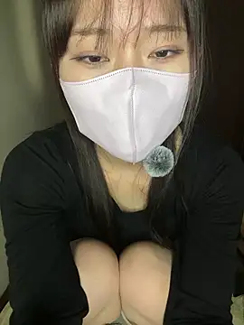 Snapshot of rin_15 chatting on 04.19.26 rin 15 online show from 04.19.26