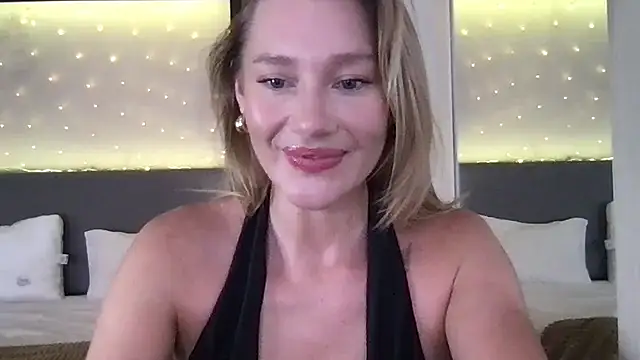 Snapshot of Stella_muse chatting on 03.28.26 Stella muse online show from 03.28.26
