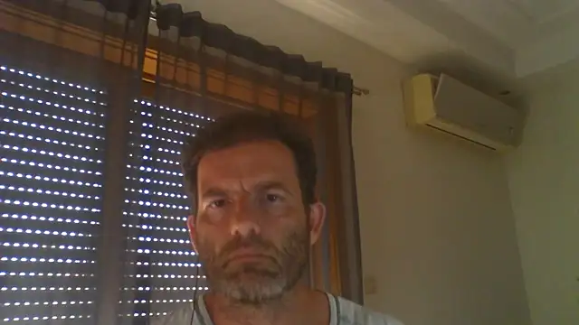 Snapshot of _grj1 chatting on 06.25.26 grj1 online show from 06.25.26