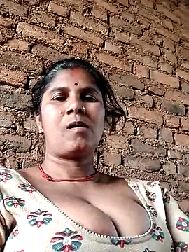 Hot di97 online show from 03.17.26