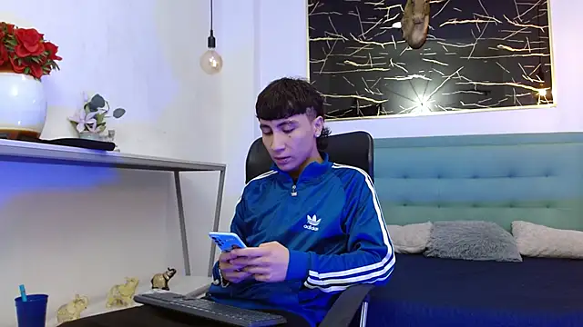 XanderGrey8 online show from 01.17.26