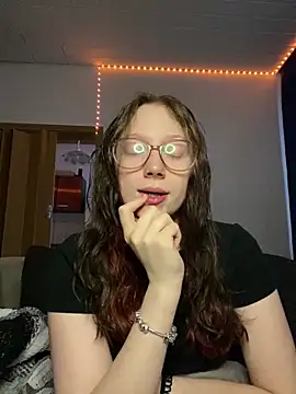 YoungLisaa18 online show from 02.03.26