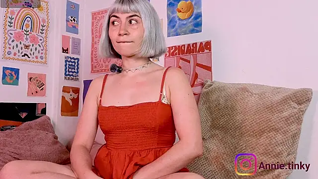 annieTinky0 online show from 02.17.26