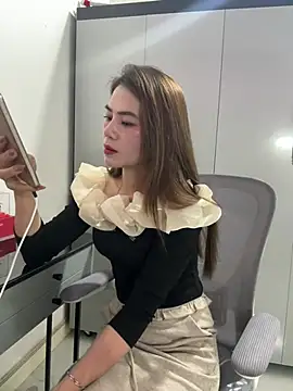 Snapshot of Llabi2k chatting on 03.07.26 Llabi2k online show from 03.07.26