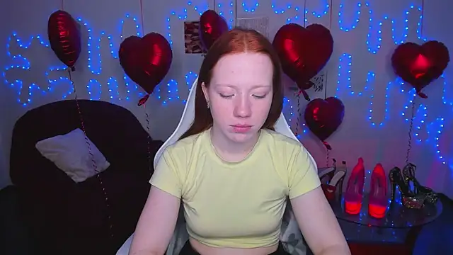 Snapshot of Katrys chatting on 02.11.26 Katrys online show from 02.11.26