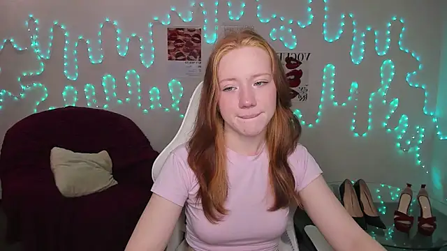 Snapshot of Katrys chatting on 02.26.26 Katrys online show from 02.26.26