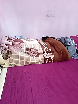 Phoebe-e online show from 03.30.26