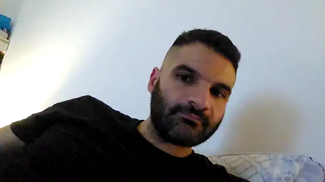 Snapshot of marios87xxl chatting on 04.03.26 marios87xxl online show from 04.03.26