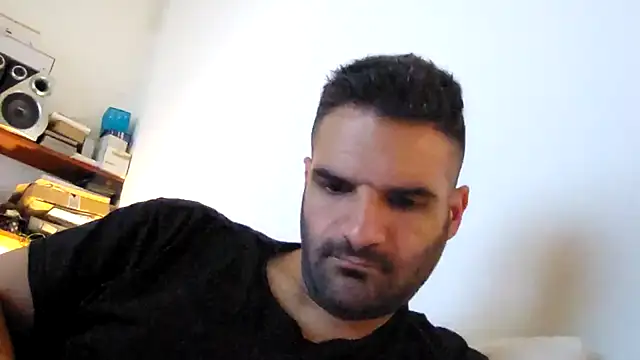 Snapshot of marios87xxl chatting on 05.13.26 marios87xxl online show from 05.13.26