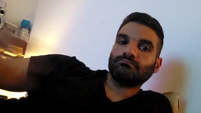 Snapshot of marios87xxl chatting on 05.22.26 marios87xxl online show from 05.22.26