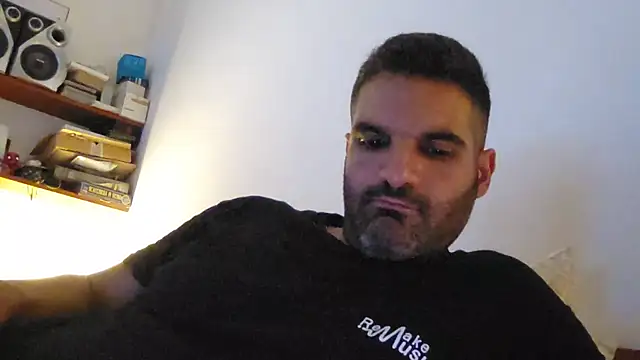 Snapshot of marios87xxl chatting on 07.29.26 marios87xxl online show from 07.29.26