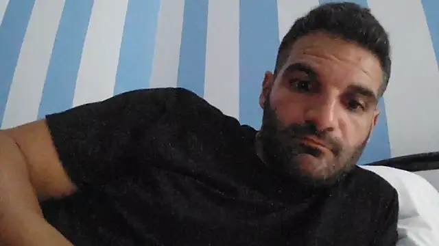 Snapshot of marios87xxl chatting on 08.02.26 marios87xxl online show from 08.02.26