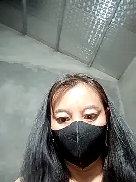 Snapshot of kaia-cam chatting on 02.11.26 kaia-cam online show from 02.11.26