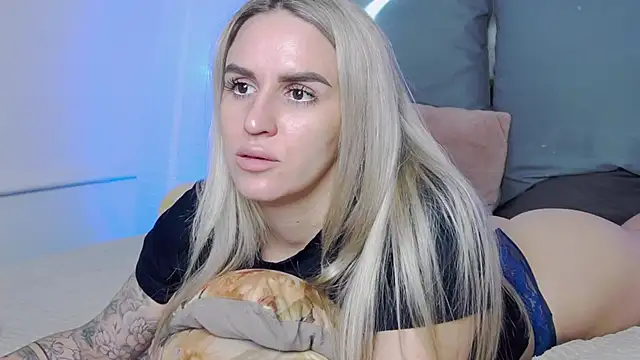 Snapshot of _KSmith_ chatting on 01.18.26 KSmith online show from 01.18.26