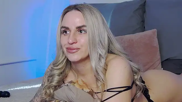 Snapshot of _KSmith_ chatting on 02.05.26 KSmith online show from 02.05.26