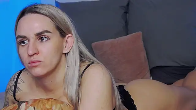 Snapshot of _KSmith_ chatting on 02.14.26 KSmith online show from 02.14.26