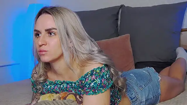 Snapshot of _KSmith_ chatting on 02.17.26 KSmith online show from 02.17.26