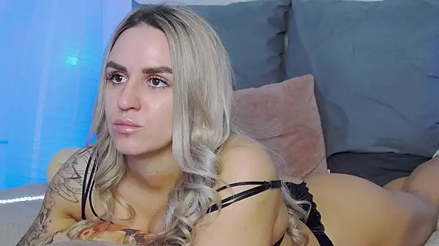 Snapshot of _KSmith_ chatting on 02.21.26 KSmith online show from 02.21.26