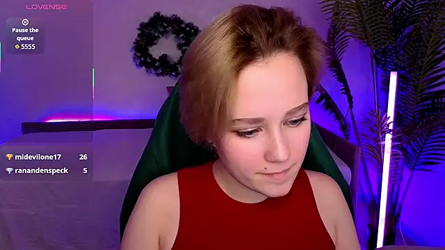 Ellie Heavenly online show from 01.15.26