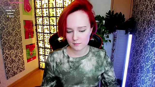 Ellie Heavenly online show from 04.08.26