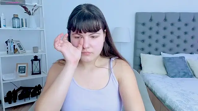 Miss  Poly online show from 02.08.26