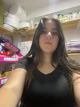 Scarlet noire outdoors  online show from 01.16.26